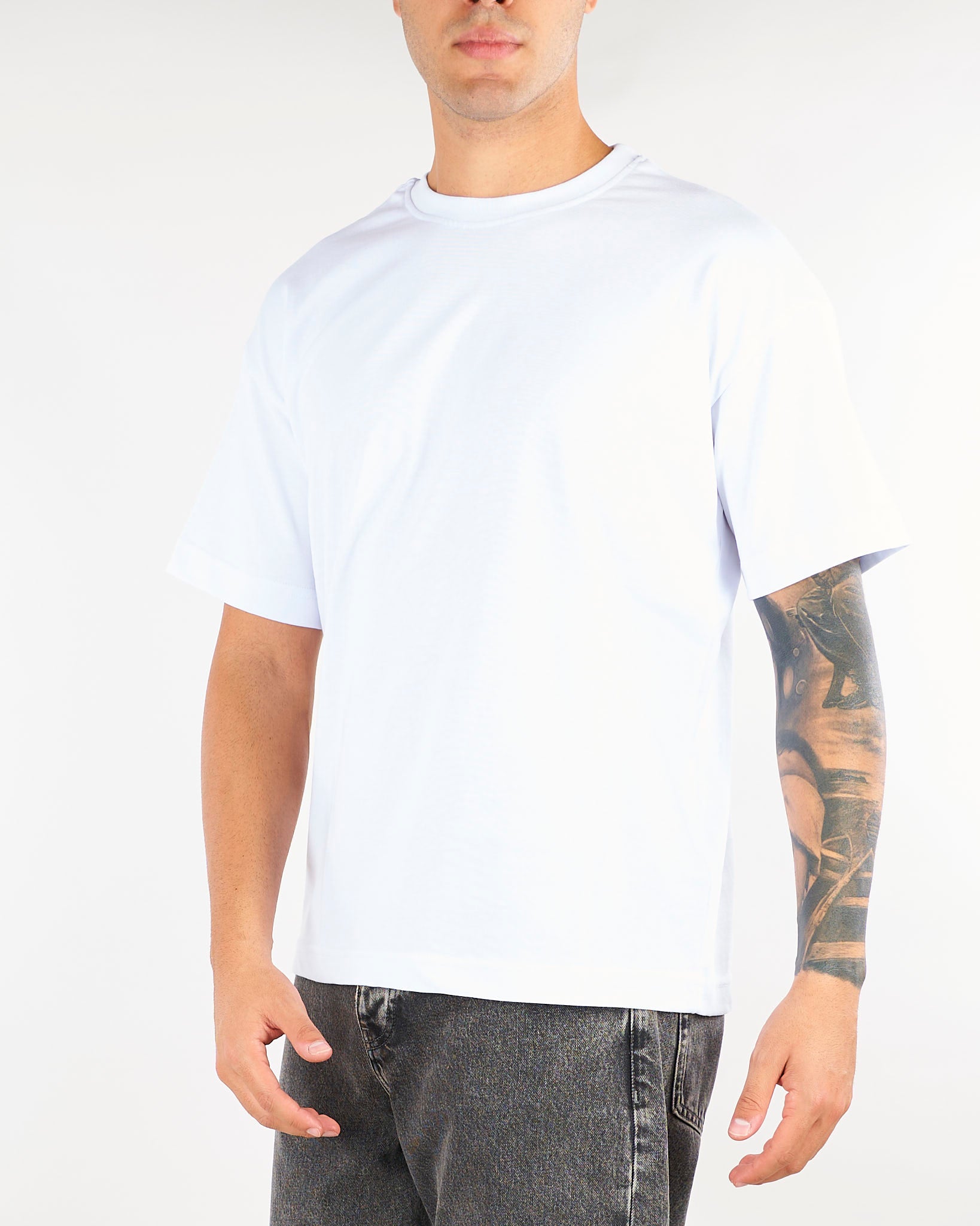 T-shirt Bianco con stampa 'Ricatto d'Amore' sul retro RICATTO 1 3DICI 