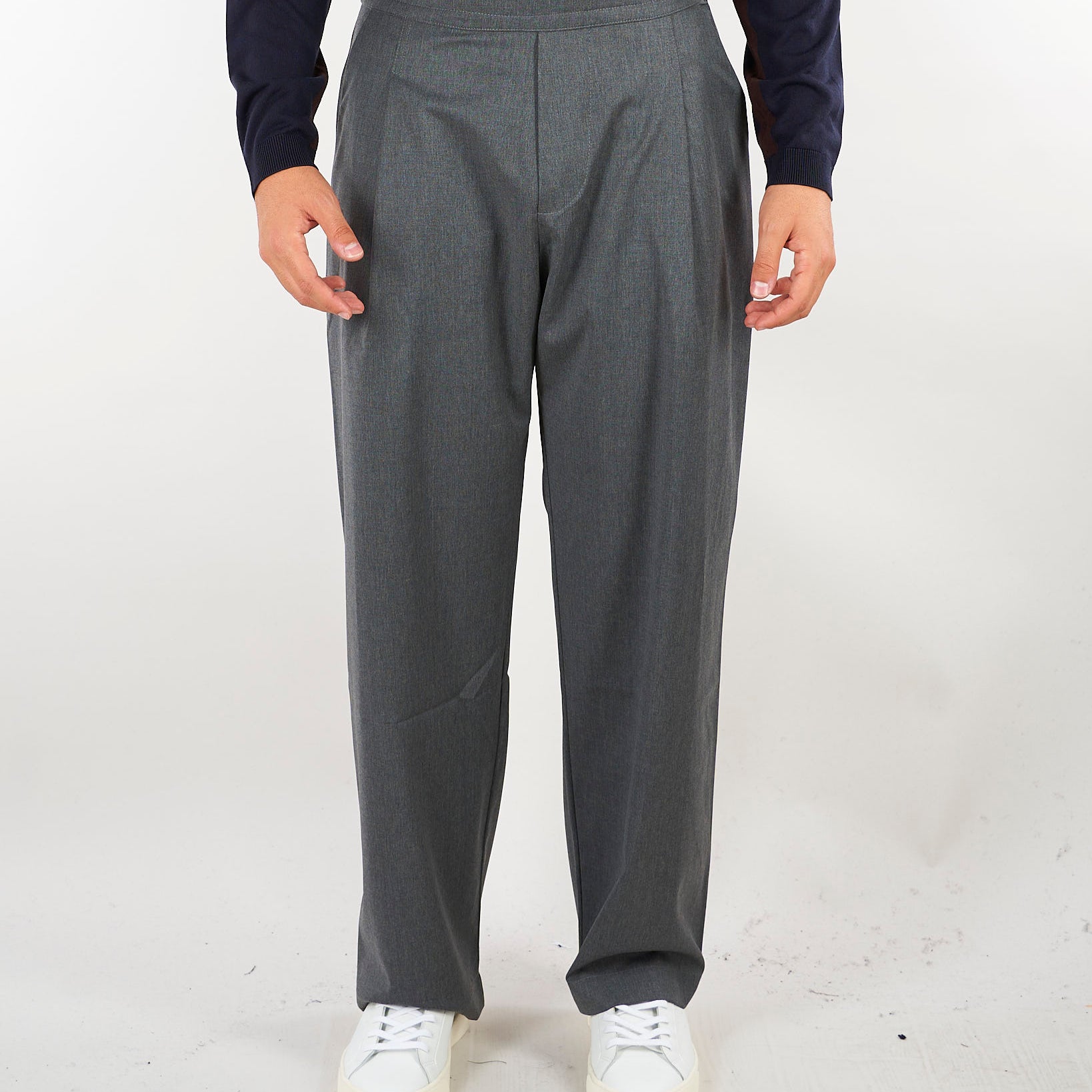 Pantalone Grigio con elastico, pences e fondo ampio F6PKMAPA048 106 A PAPER KID 