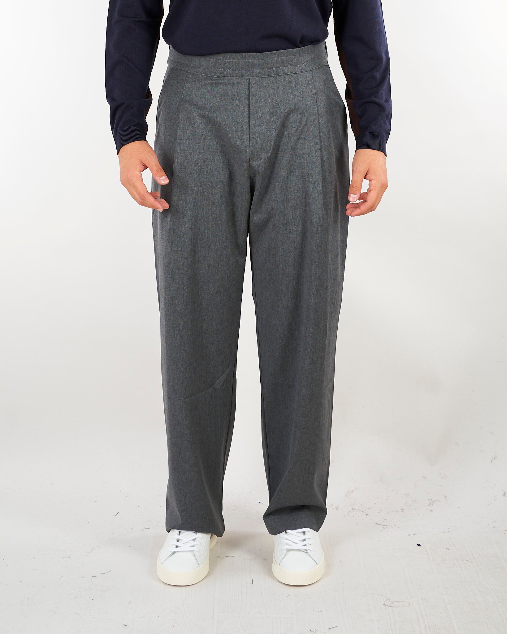Pantalone Grigio con elastico, pences e fondo ampio F6PKMAPA048 106 A PAPER KID 