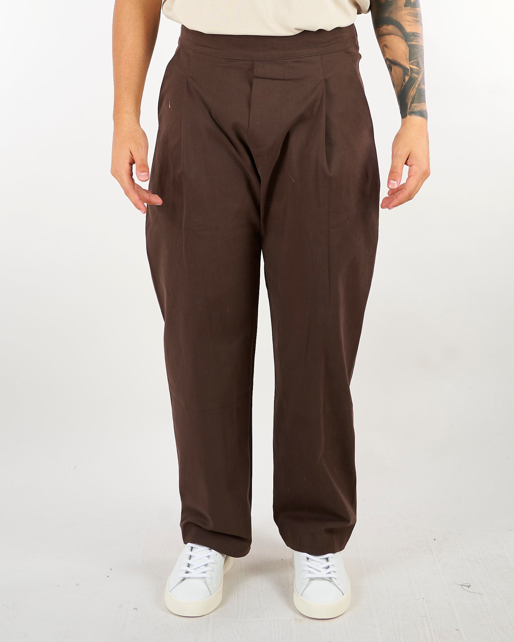 Pantalone Coffee in cotone caldo con elastico, pences e fondo ampio F6PKMAPA052 943 A PAPER KID 