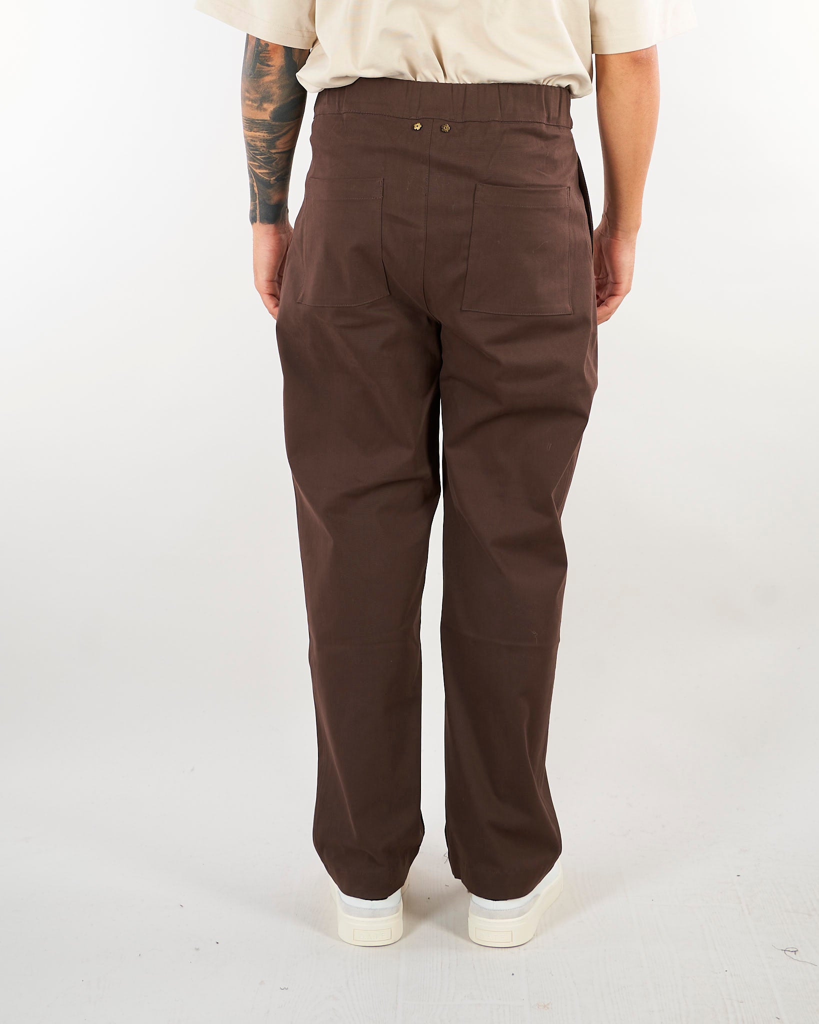 Pantalone Coffee in cotone caldo con elastico, pences e fondo ampio F6PKMAPA052 943 A PAPER KID 