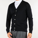 Cardigan Nero in pura lana merinos DK27052 79 DIKTAT 