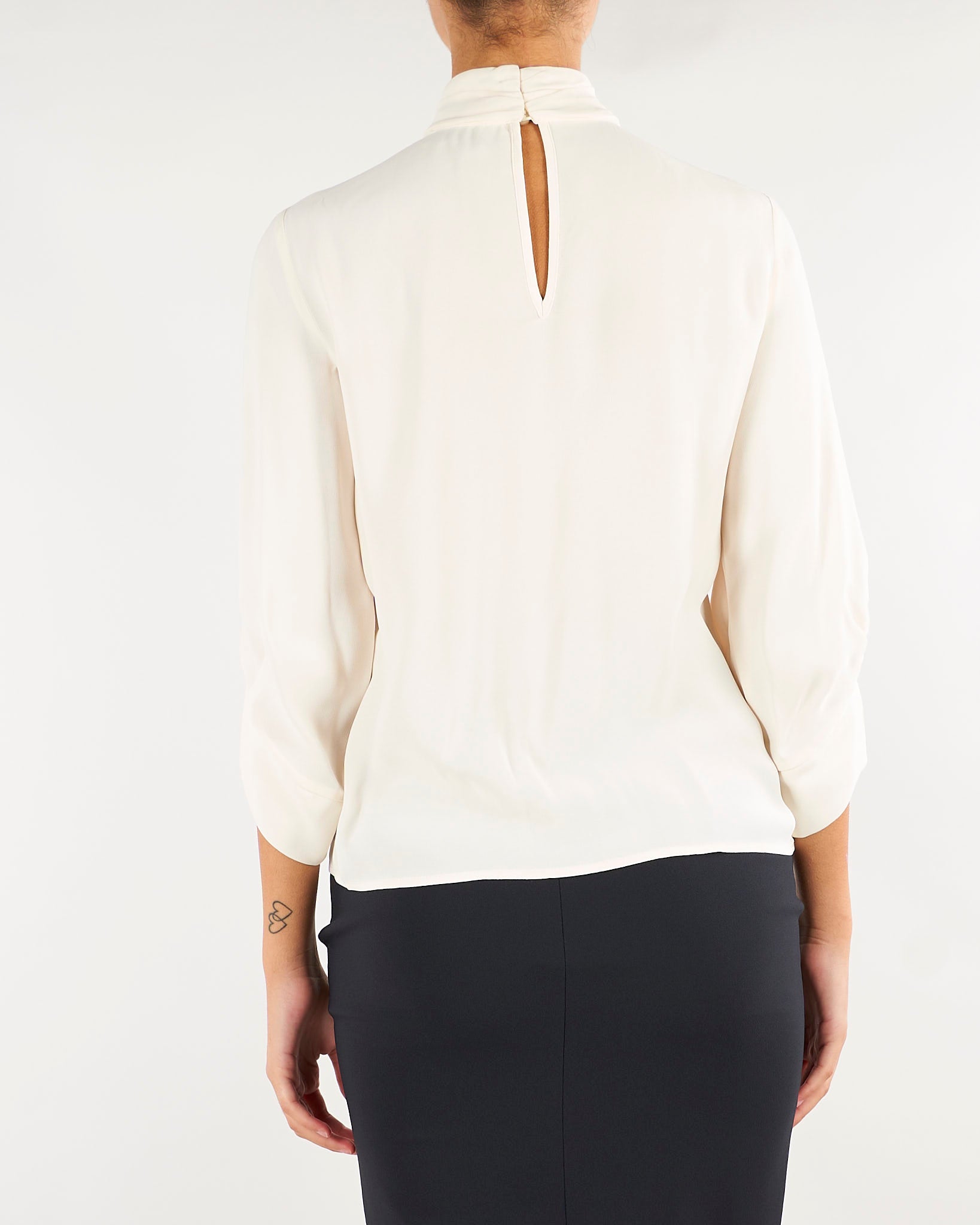 Blusa Burro-Nero in georgette con cravattino CA17866E2 E84 ELISABETTA FRANCHI 