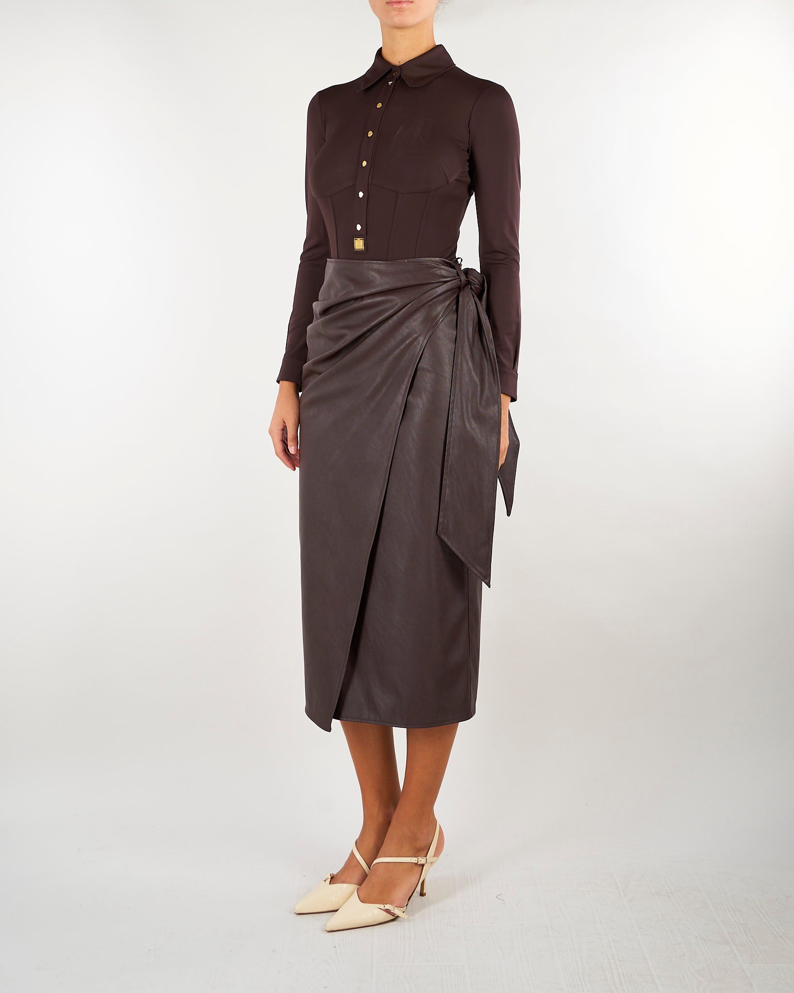 Camicia Dark Chocolate sartoriale con bottoni gioiello CB00466E2 EV9 ELISABETTA FRANCHI 