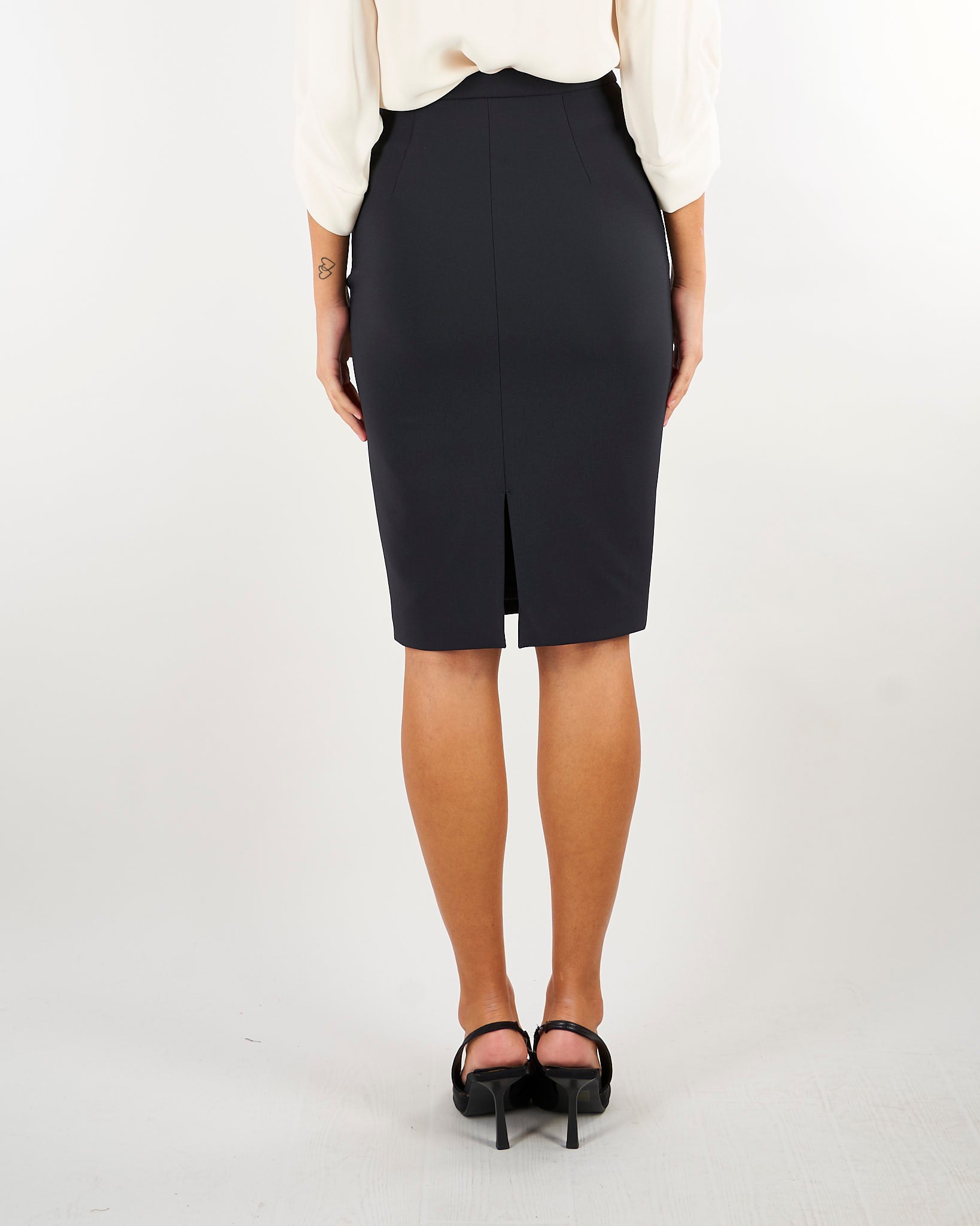 Gonna Nero in doppio crêpe stretch con dettaglio gioiello GO22366E2 110 ELISABETTA FRANCHI 