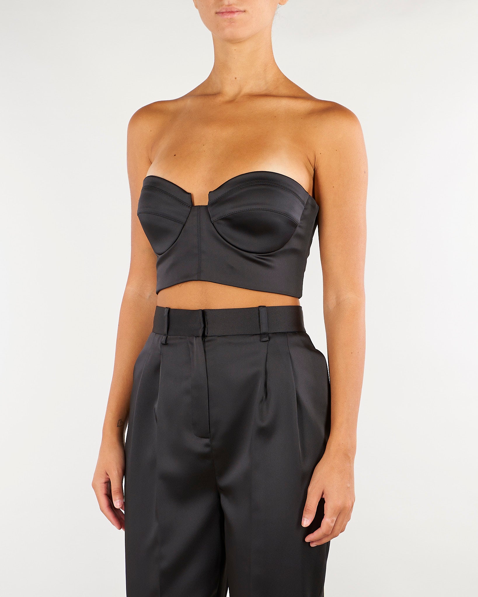 Top Nero in raso stretch TO06966E2 110 ELISABETTA FRANCHI 