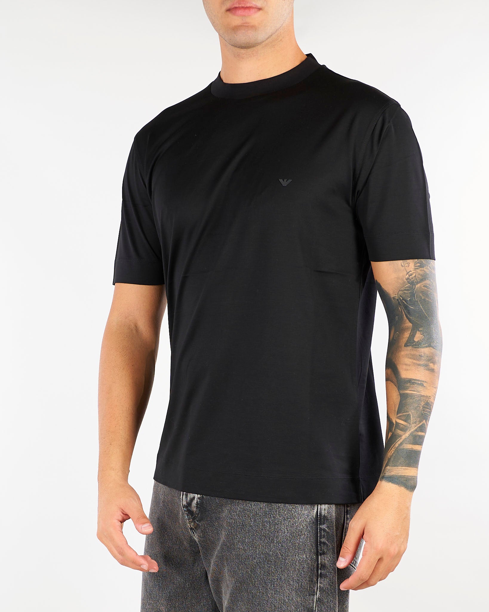 T-shirt Nero in lyocell e cotone con logo EM006318AF10017 UC001 EMPORIO ARMANI 