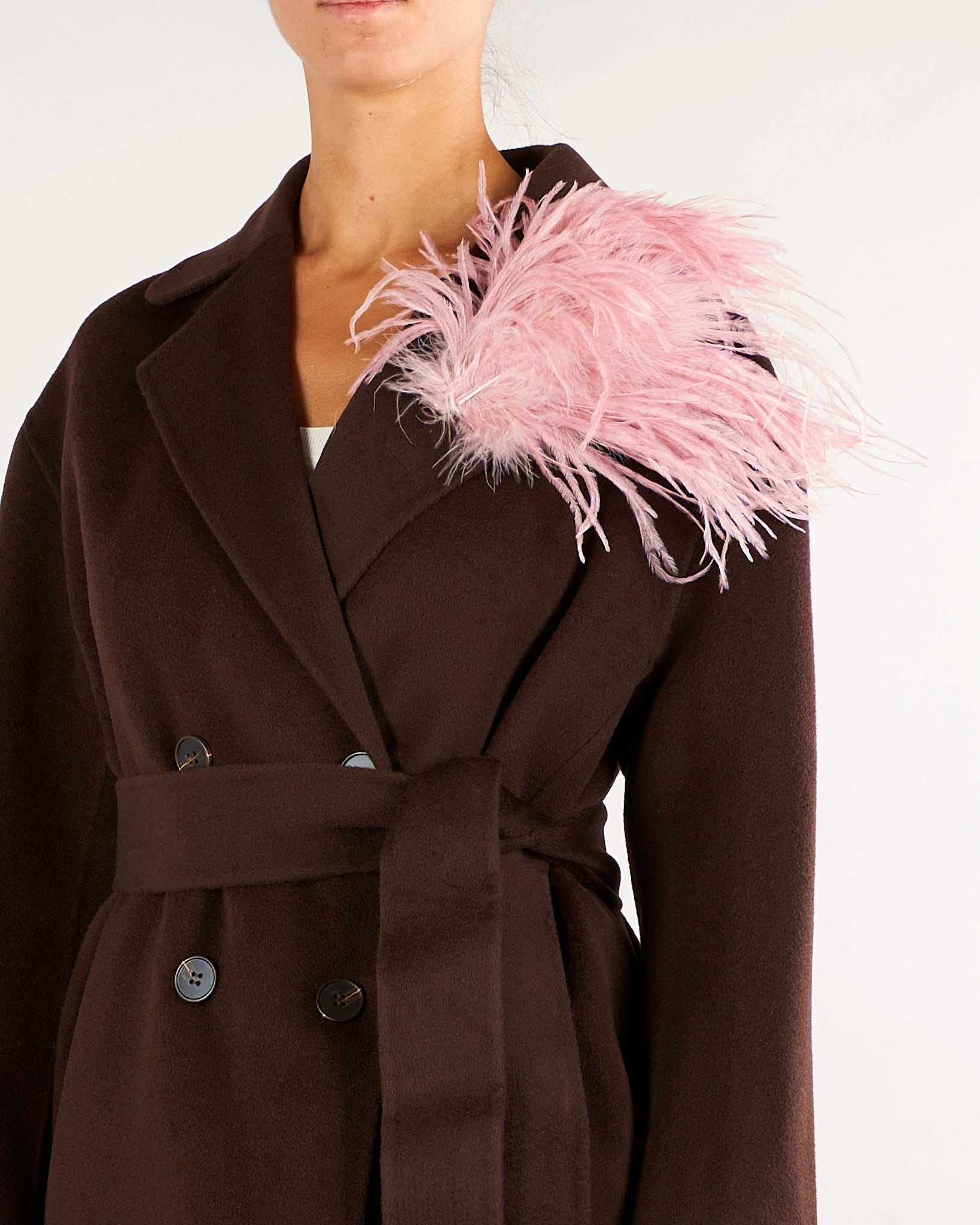 Cappotto Vaprio Cacao con spilla con piume VAPRIO 604 NENETTE 