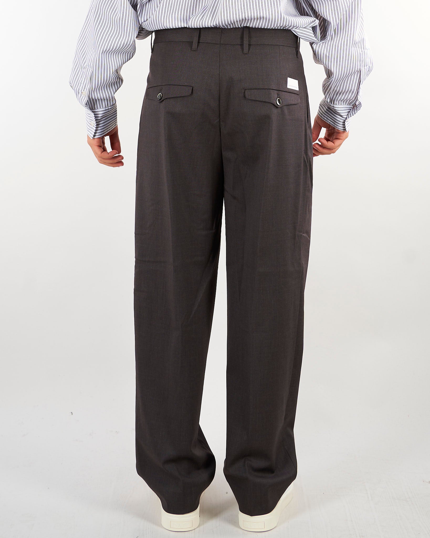 Pantalone Moro in fresco lana con pences e gamba e fondo ampio KAI51 85 NINE:INTHE:MORNING 