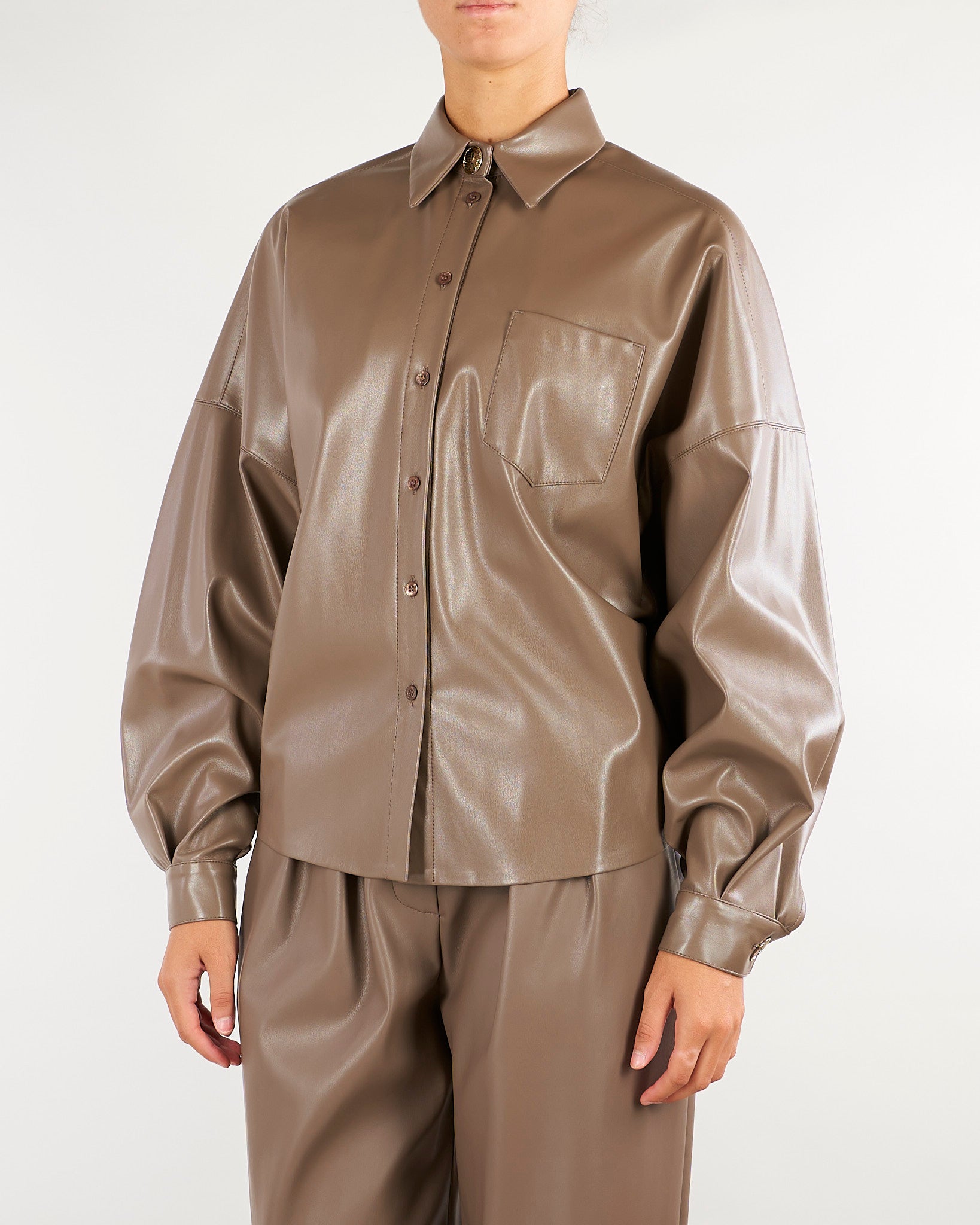 Camicia Nocciola Over in ecopelle CA00301TEPL0013 V0799 SIMONA CORSELLINI 