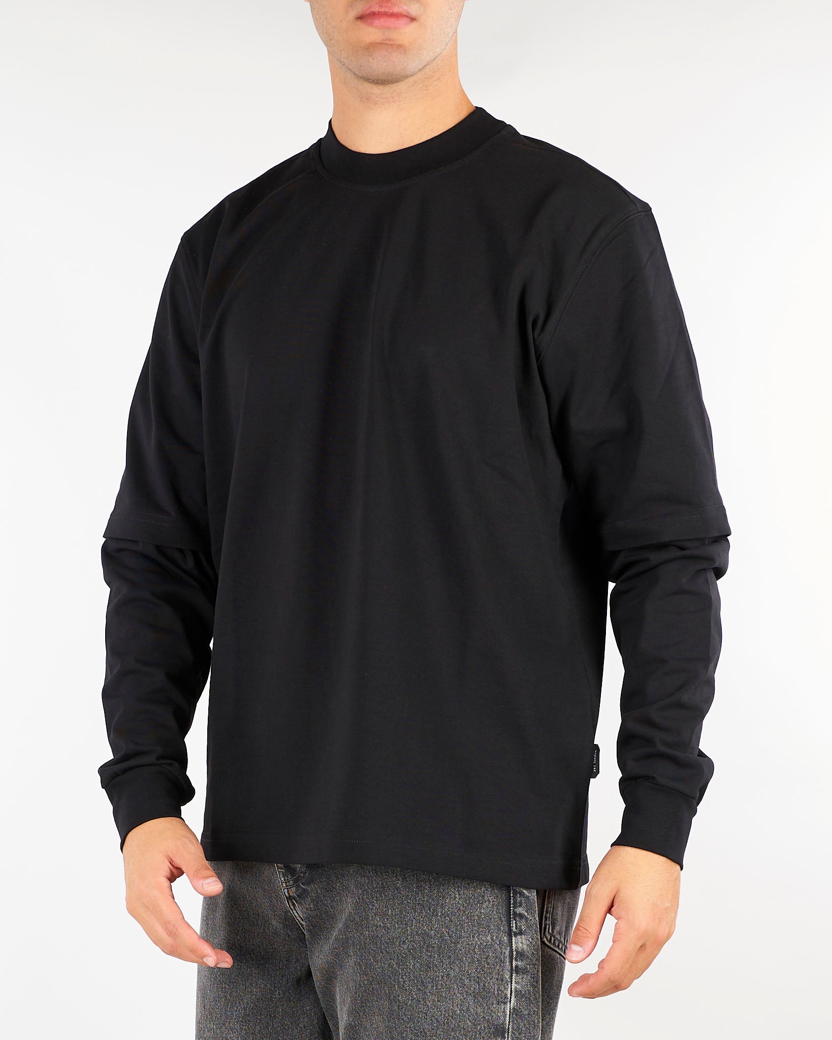 T-shirt Nero long sleeves Relaxed fit XM4308 99 YES LONDON 