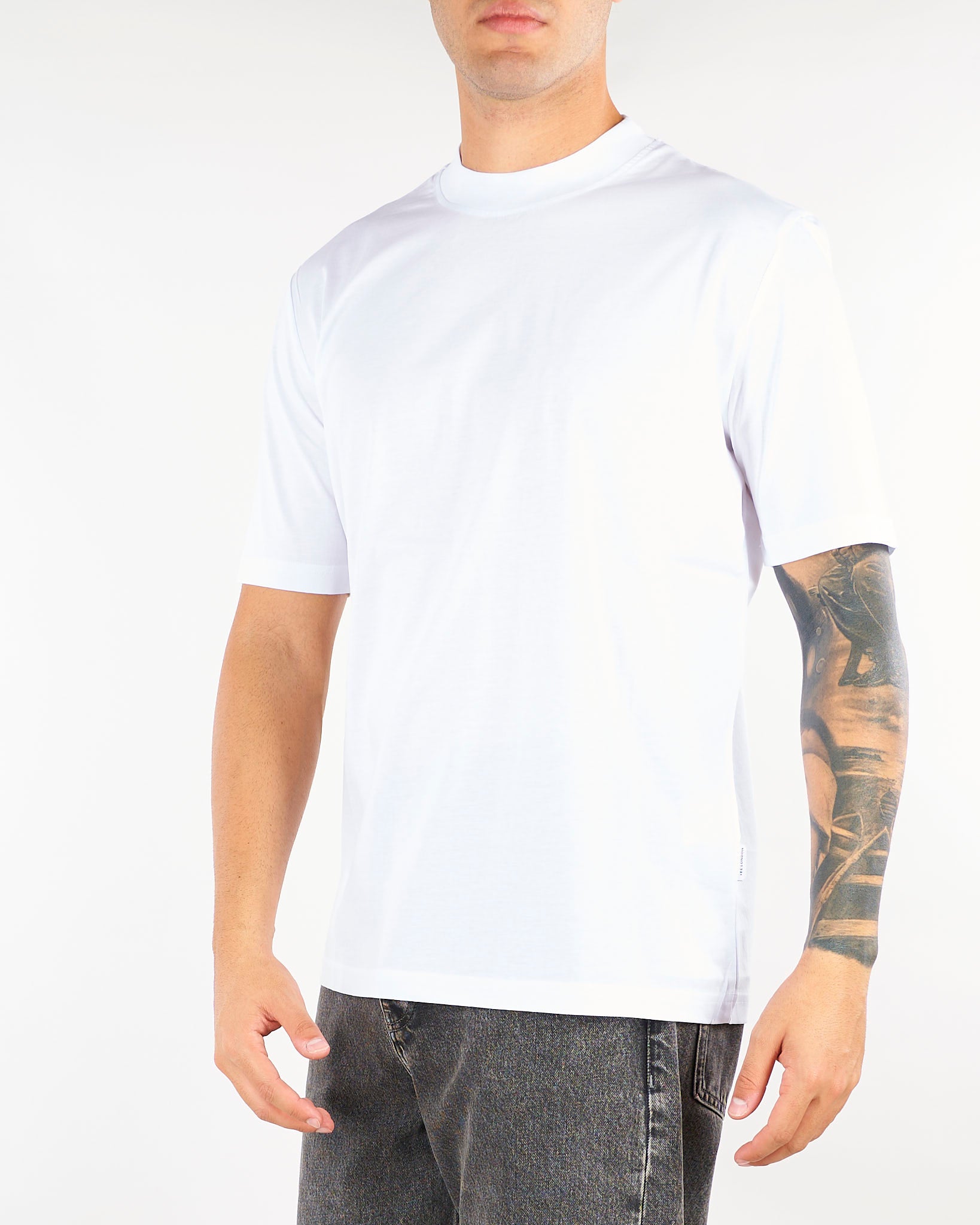 T-shirt Bianco in cotone mercerizzato XM4334 1 YES LONDON 