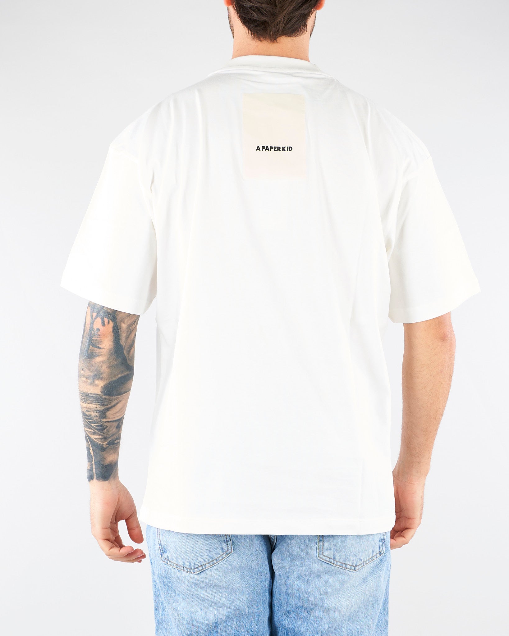 T-shirt Bianco con patch logo sul retro S6PKUATH148 002 A PAPER KID 