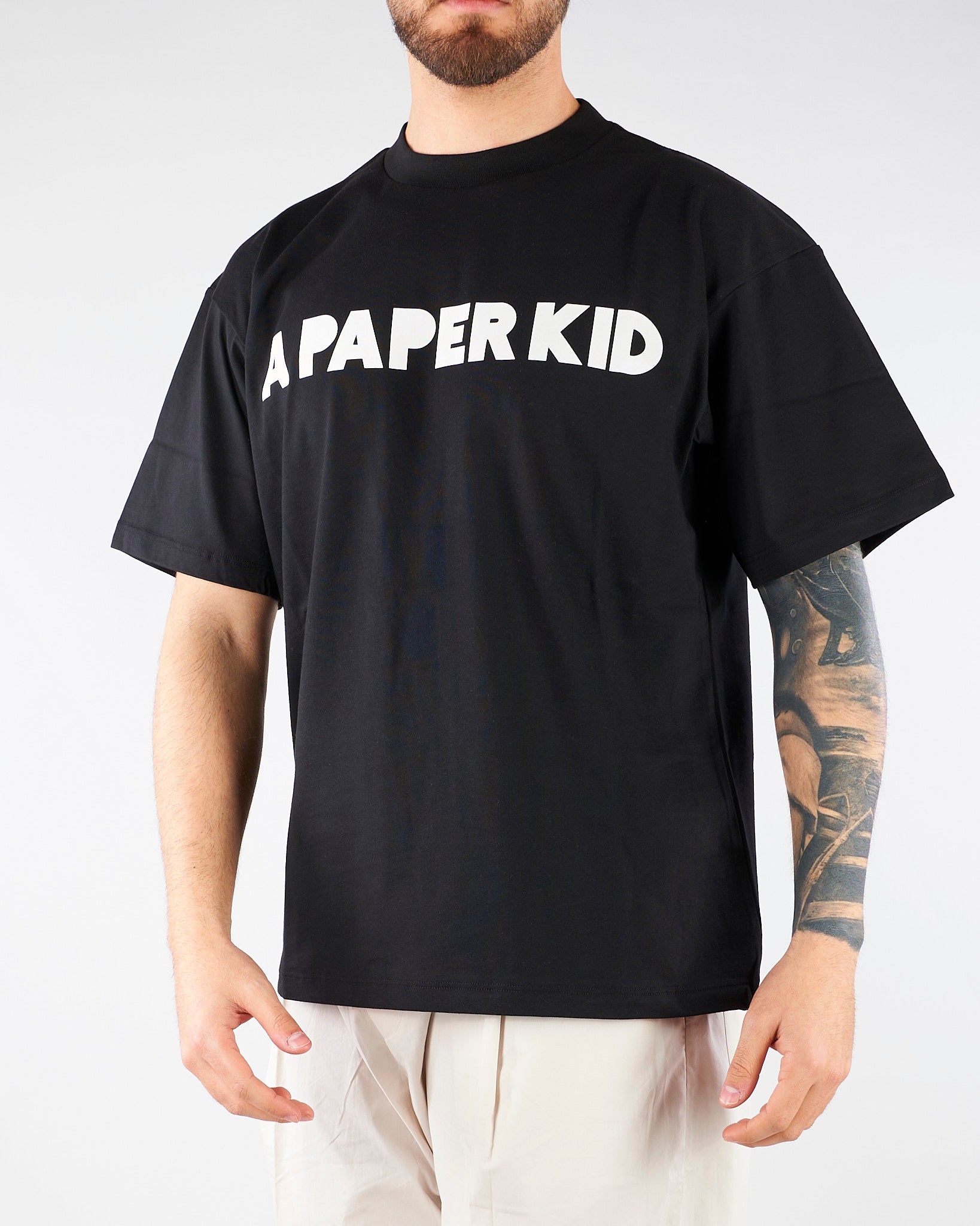 T-shirt Nero con stampa logo Relaxed Fit S6PKUATH154 110 A PAPER KID 