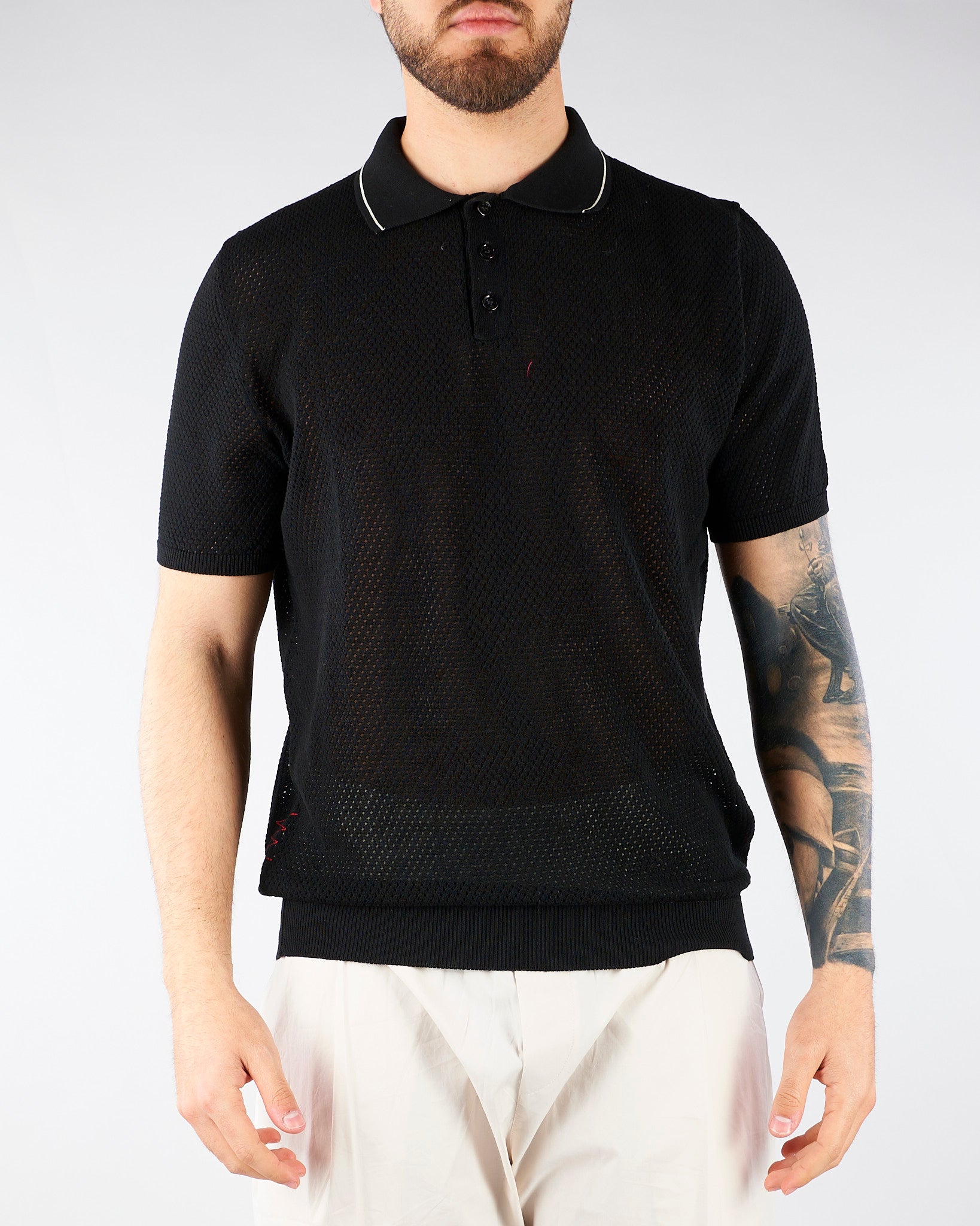 Polo Nero in maglia microforata con profili a contrasto B9AB0050 437 AMARANTO 