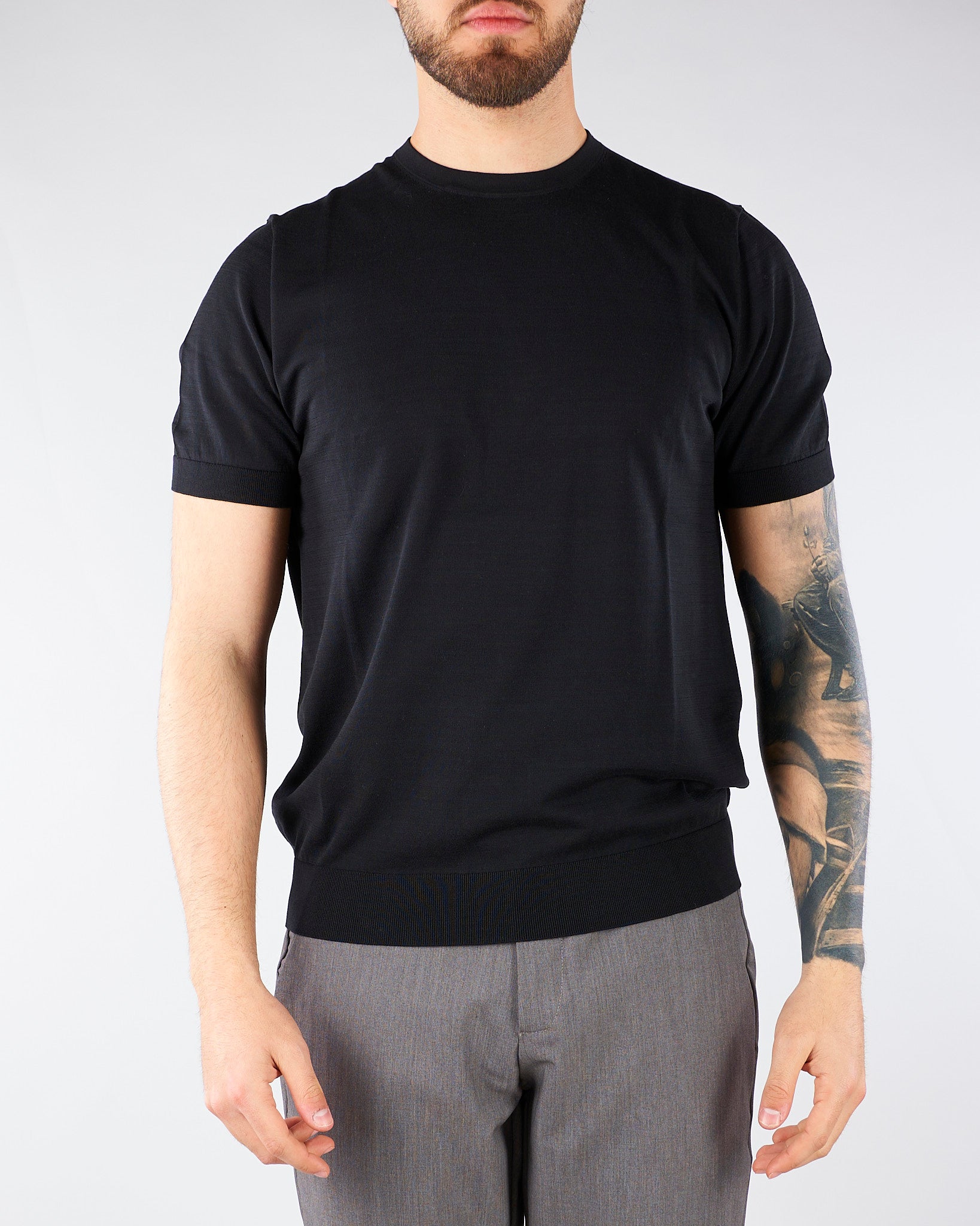 Maglia Nero in cotone ultrafine DK17036 99 DIKTAT 