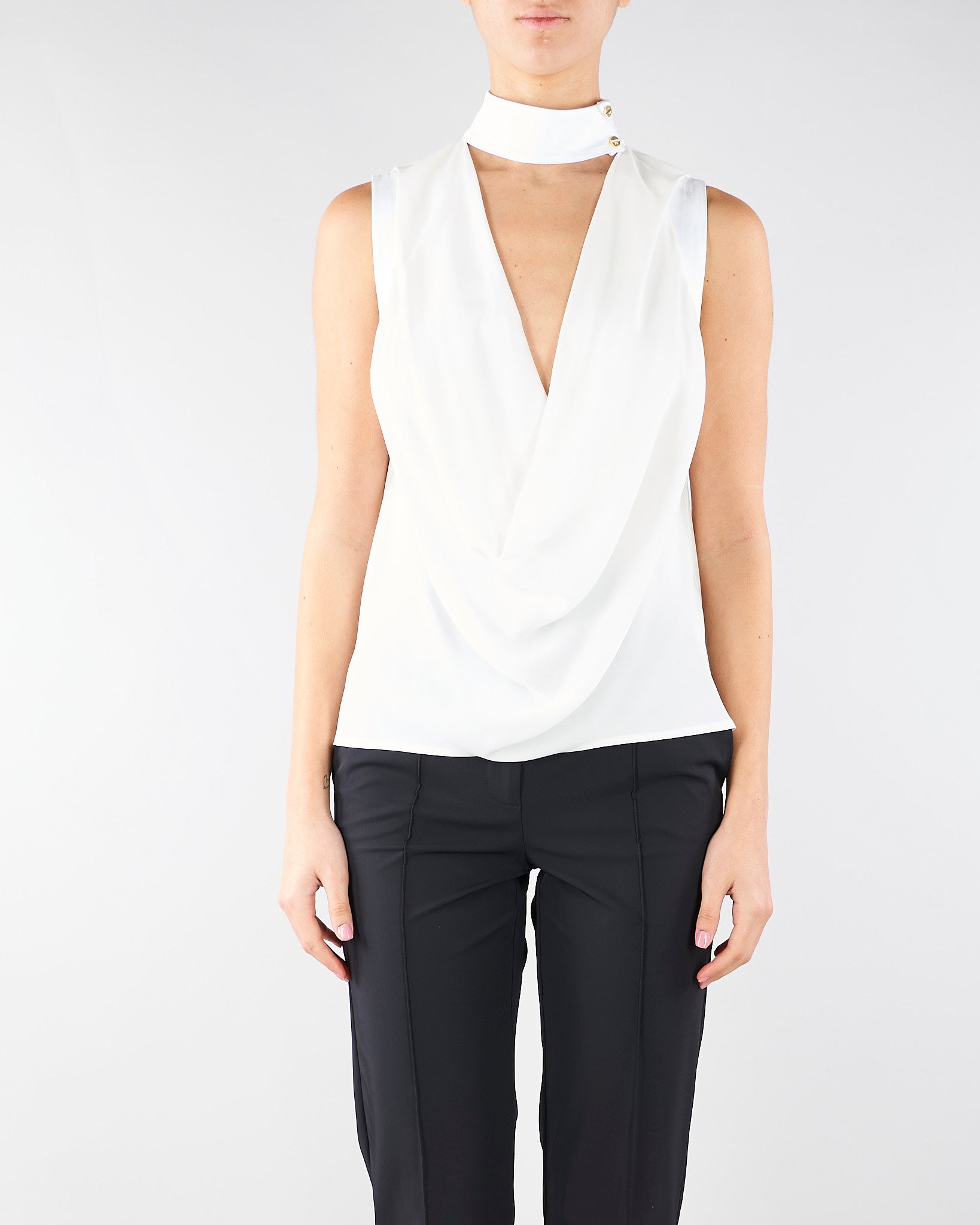 Top Avorio in georgette di viscosa CA13461E2 360 ELISABETTA FRANCHI 