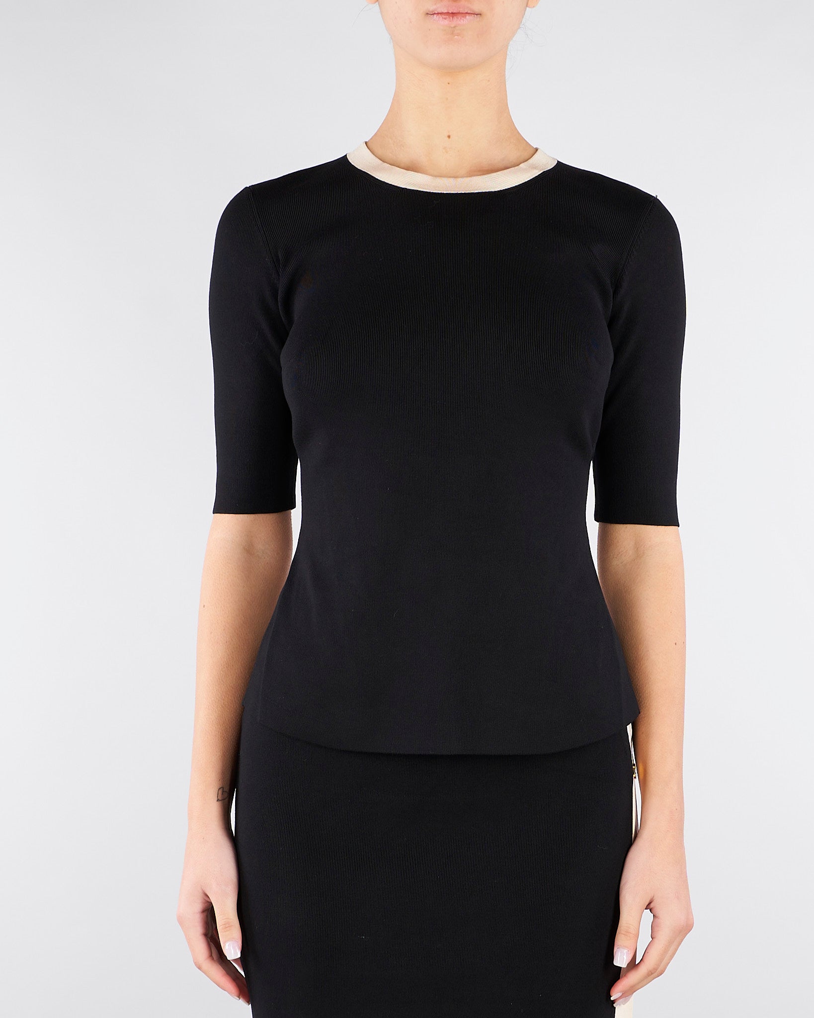Top Nero-Burro in maglia con bande in viscosa lucida MK67S61E2 685 ELISABETTA FRANCHI 