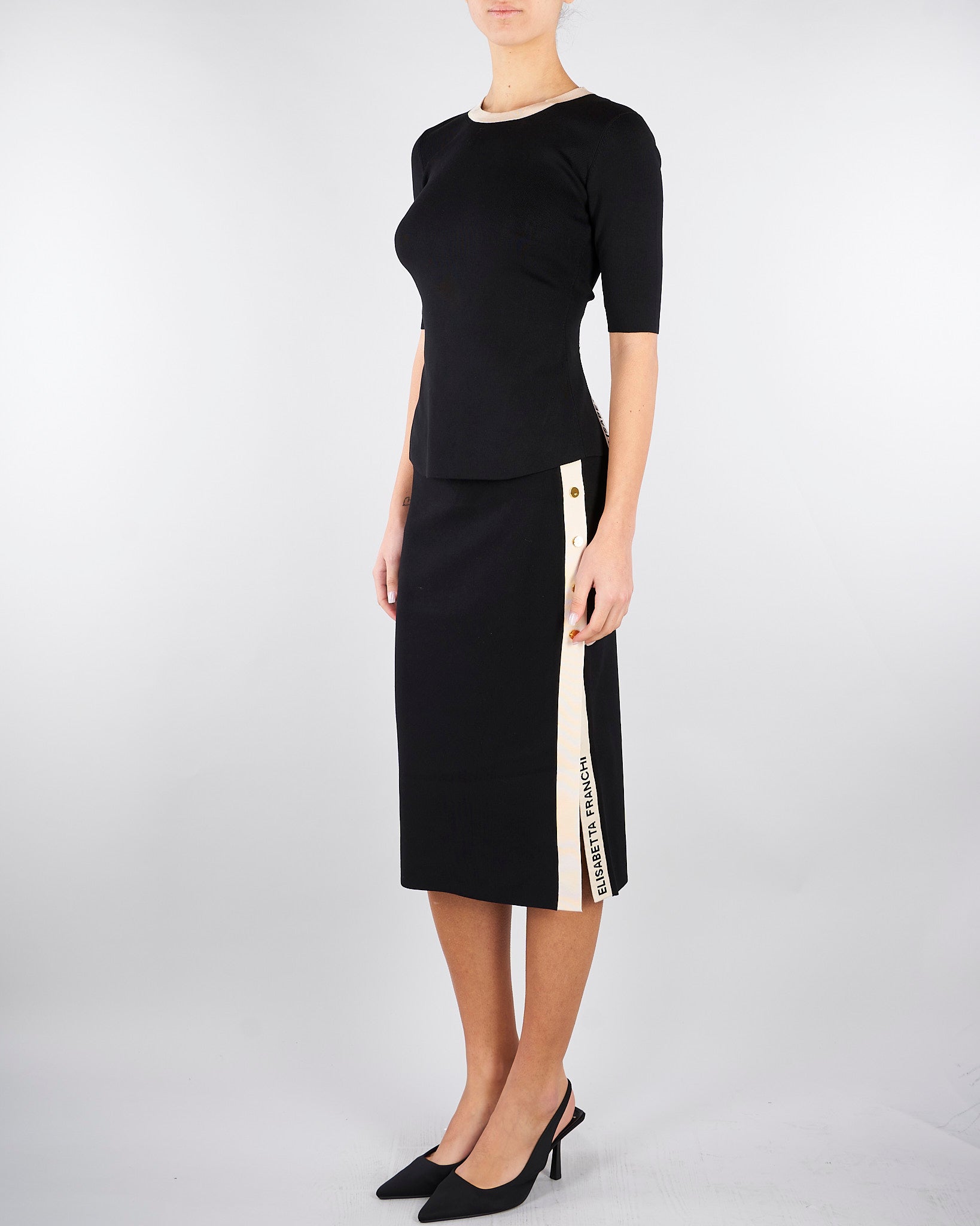 Top Nero-Burro in maglia con bande in viscosa lucida MK67S61E2 685 ELISABETTA FRANCHI 
