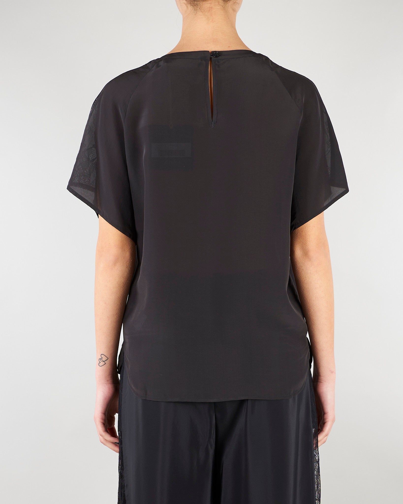 Blusa Nero con inserti in pizzo SP5NT030 0001 ICONA 