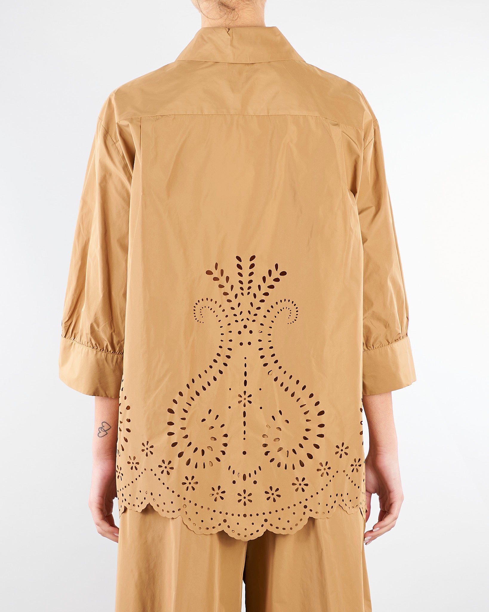 Camicia Biscotto con ricamo laser M6PD00 296 MEIMEIJ 