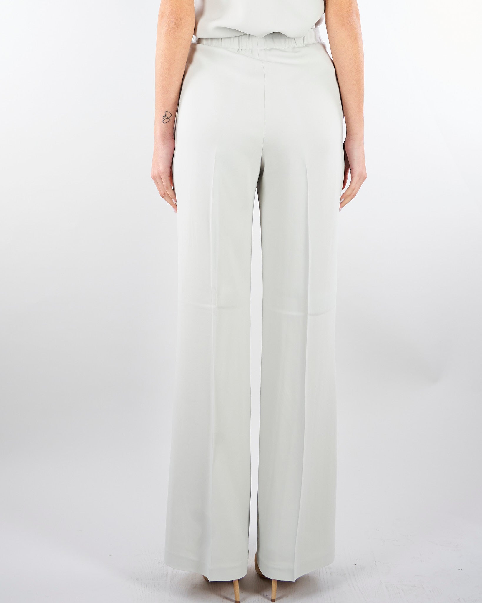 Pantalone Calce lungo relax fit elasticato dietro in cady crêpe viscosa PT1173460206 902 SEVENTY 