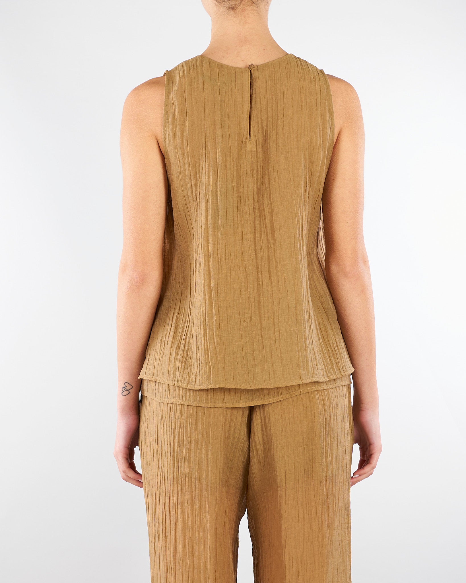 Top Tabacco smanicato in voile unito stropicciato TO0201460238 024 SEVENTY 