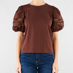 T-shirt Coffe con maniche a sbuffo e ricamo sangallo TT2260 12110 TWIN SET 