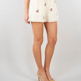 Shorts Crema in ramiè con ricami ciliegie TT2421 13577 TWIN SET 