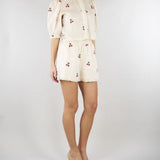 Shorts Crema in ramiè con ricami ciliegie TT2421 13577 TWIN SET 