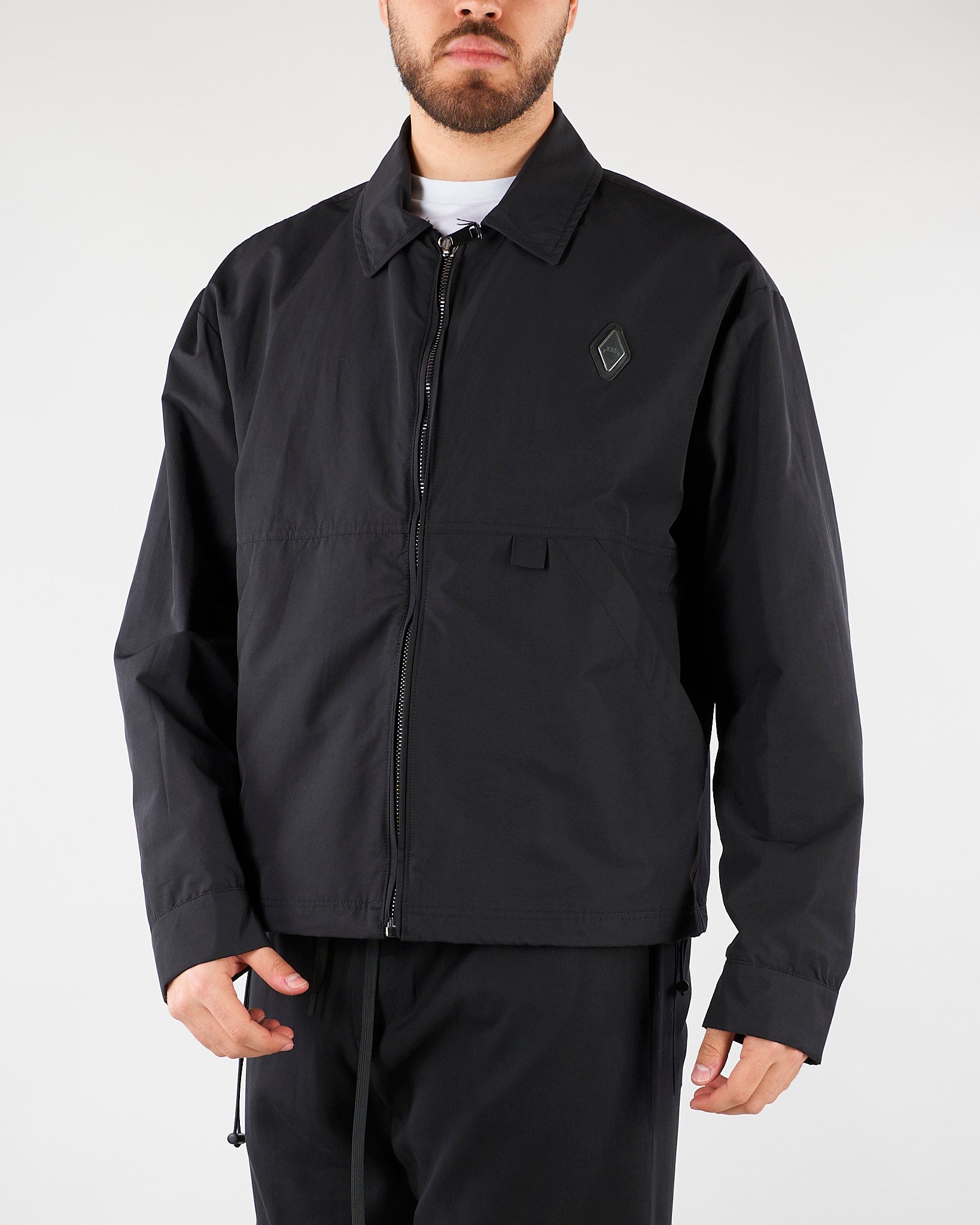 Giubbotto Nero in nylon XG5279 99 YES LONDON 
