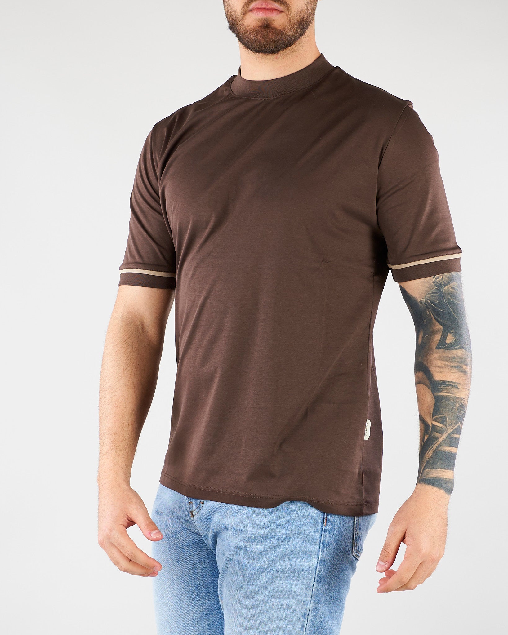 T-shirt Moro in cotone mercerizzato con profilo maniche a contrasto XM4292 85 YES LONDON 