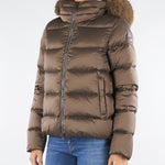 Piumino Marrone con cappuccio staccabile e vera pelliccia 2216E2Y0 37 COLMAR 
