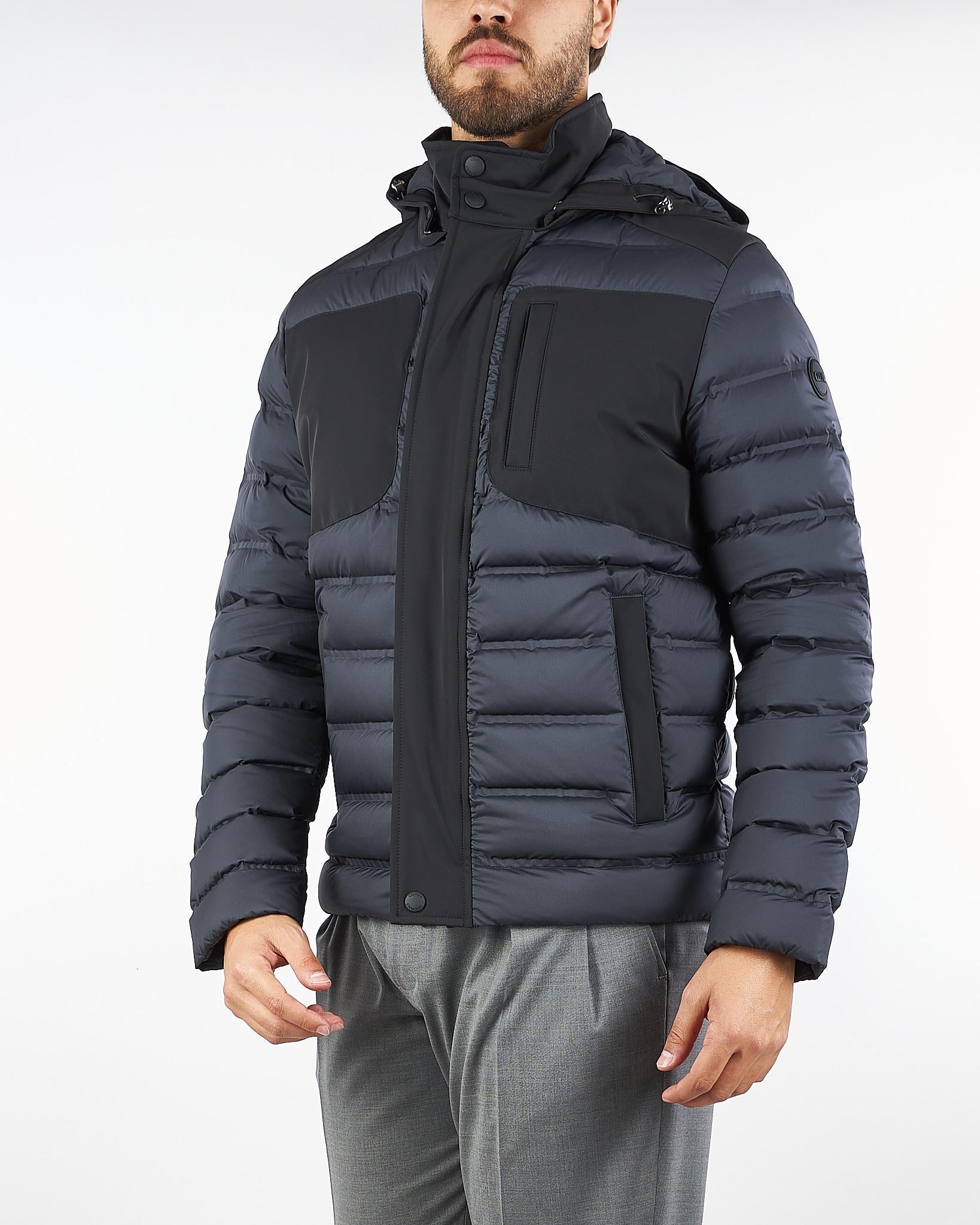 Giubbotto Nero in doppio tessuto con cappuccio staccabile 12994ZL 99 COLMAR 