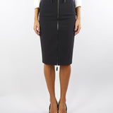 Gonna Nero in crêpe leggero con zip<BR/> GO13456E2 110 ELISABETTA FRANCHI 