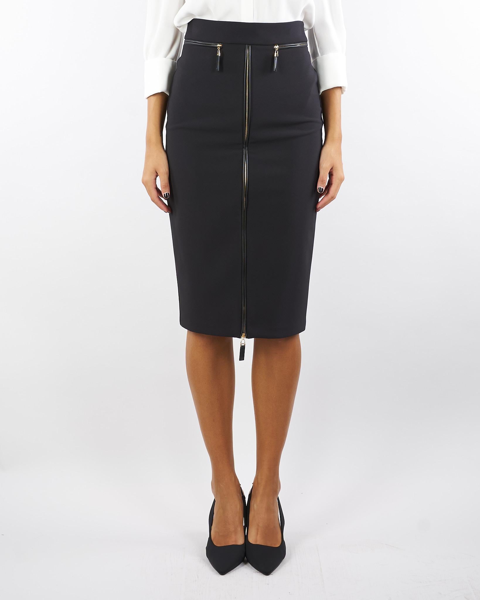 Gonna Nero in crêpe leggero con zip<BR/> GO13456E2 110 ELISABETTA FRANCHI 