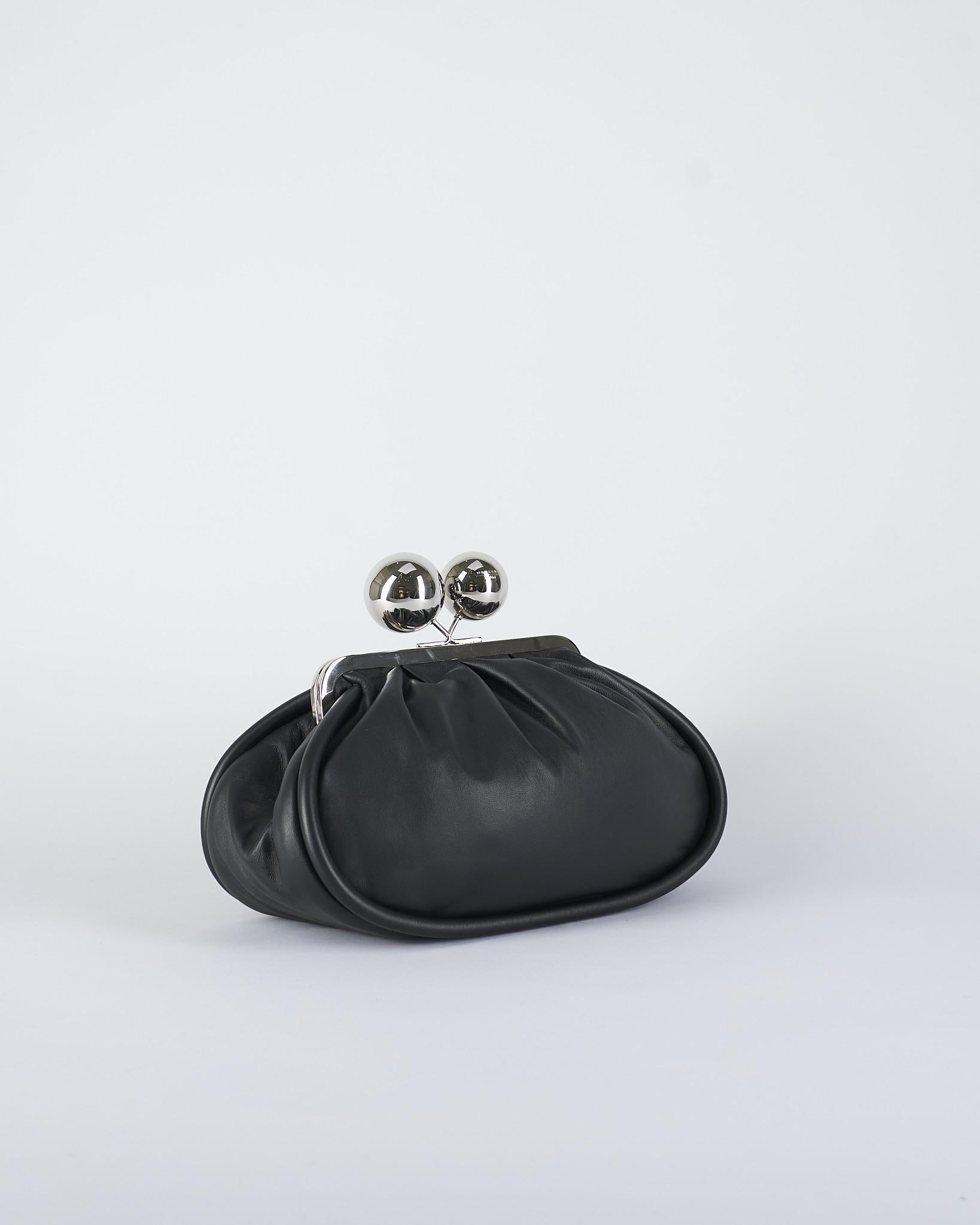 Borsa Nero Pasticcino Bag medium in nappa lucida MILVANEW 7 MAX MARA WEEKEND 