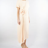 Abito plissè Rosa con fiore ricamato