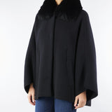 Mantella Nero in pura lana merinos con inserti in vera pelliccia P2512VO 99 GIOVI 