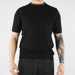 Maglia Nero in cotone microforato con profili a contrasto B9AB0054 438 AMARANTO 