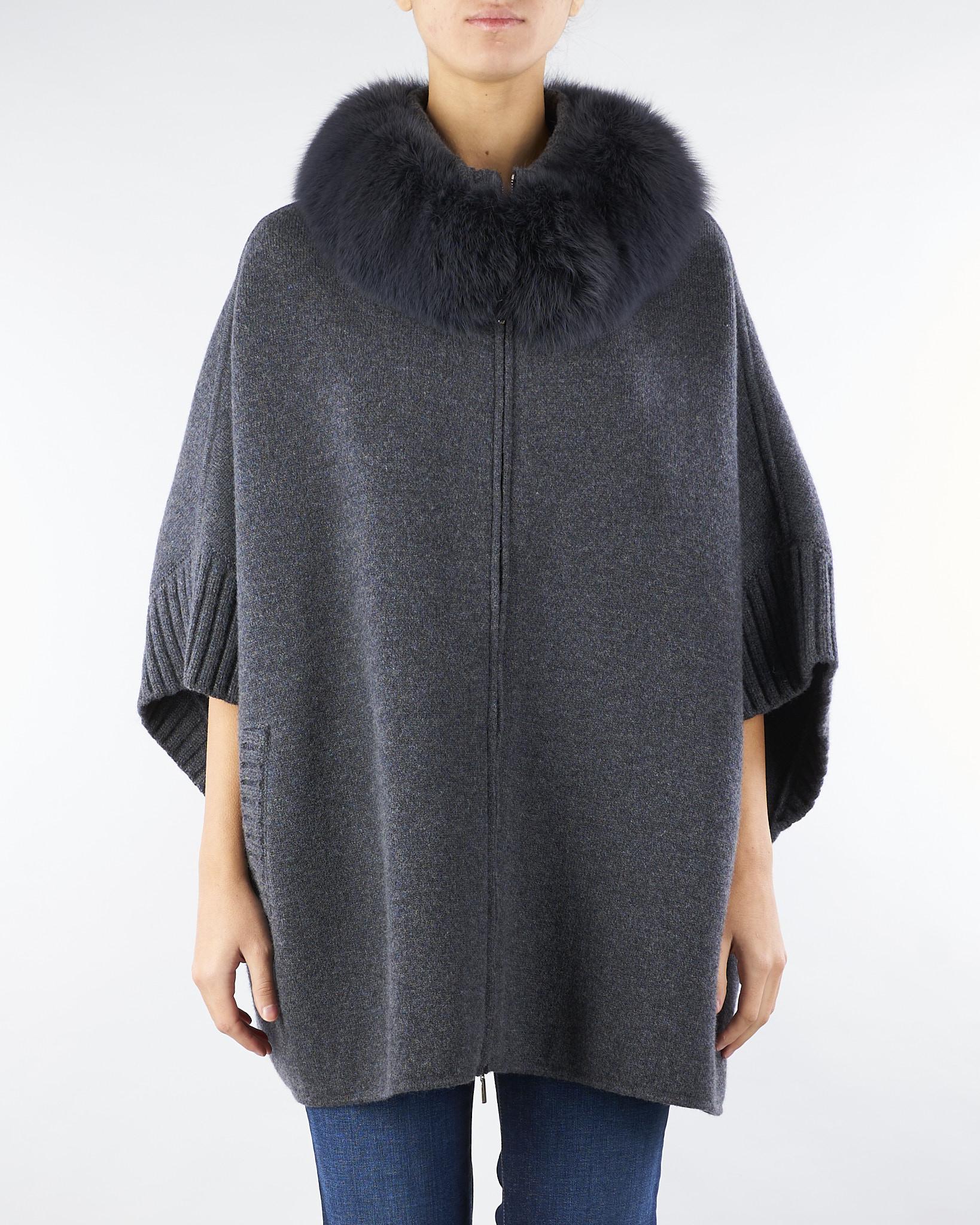 Mantella Antracite in pura lana merinos con inserti in vera pelliccia P2510VO 90 GIOVI 