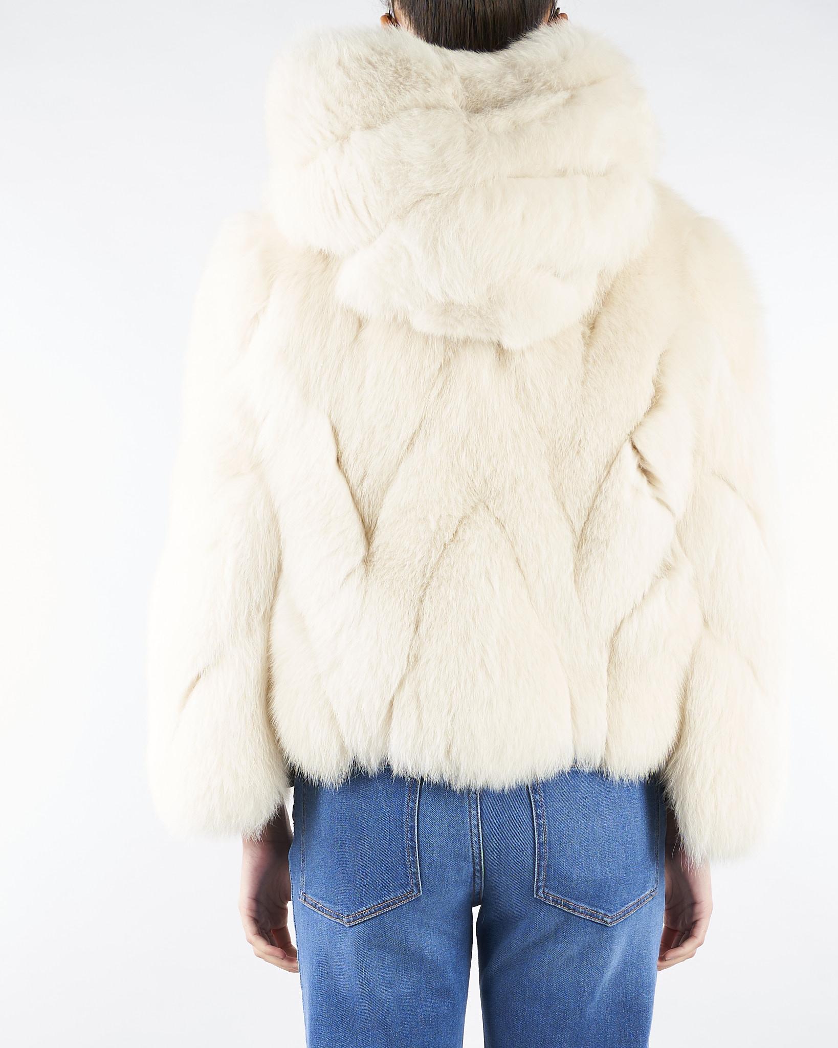 Vera Pelliccia Beige con cappuccio LC2066 3 YES LONDON 