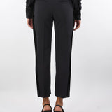Pantaloni Nero in crêpe leggero con dettagli smoking PA08856E2 110 ELISABETTA FRANCHI 