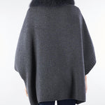 Mantella Antracite in pura lana merinos con inserti in vera pelliccia P2510VO 90 GIOVI 