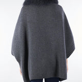 Mantella Antracite in pura lana merinos con inserti in vera pelliccia P2510VO 90 GIOVI 