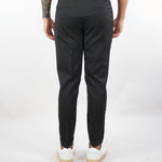 Pantalone Riviera Nero in fresco lana con elastico in vita L1PFW25266920 D001 LOW BRAND 