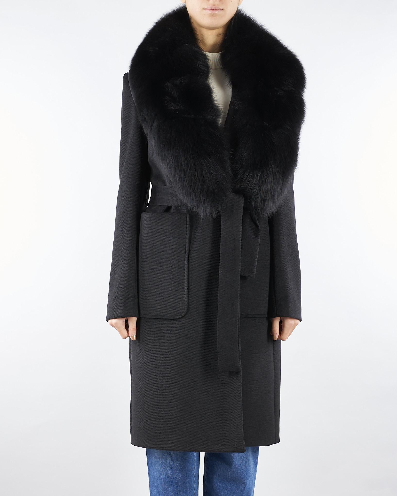 Cappotto Nero con inserti in vera pelliccia CD1227 99 YES LONDON 