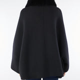 Mantella Nero in pura lana merinos con inserti in vera pelliccia P2512VO 99 GIOVI 