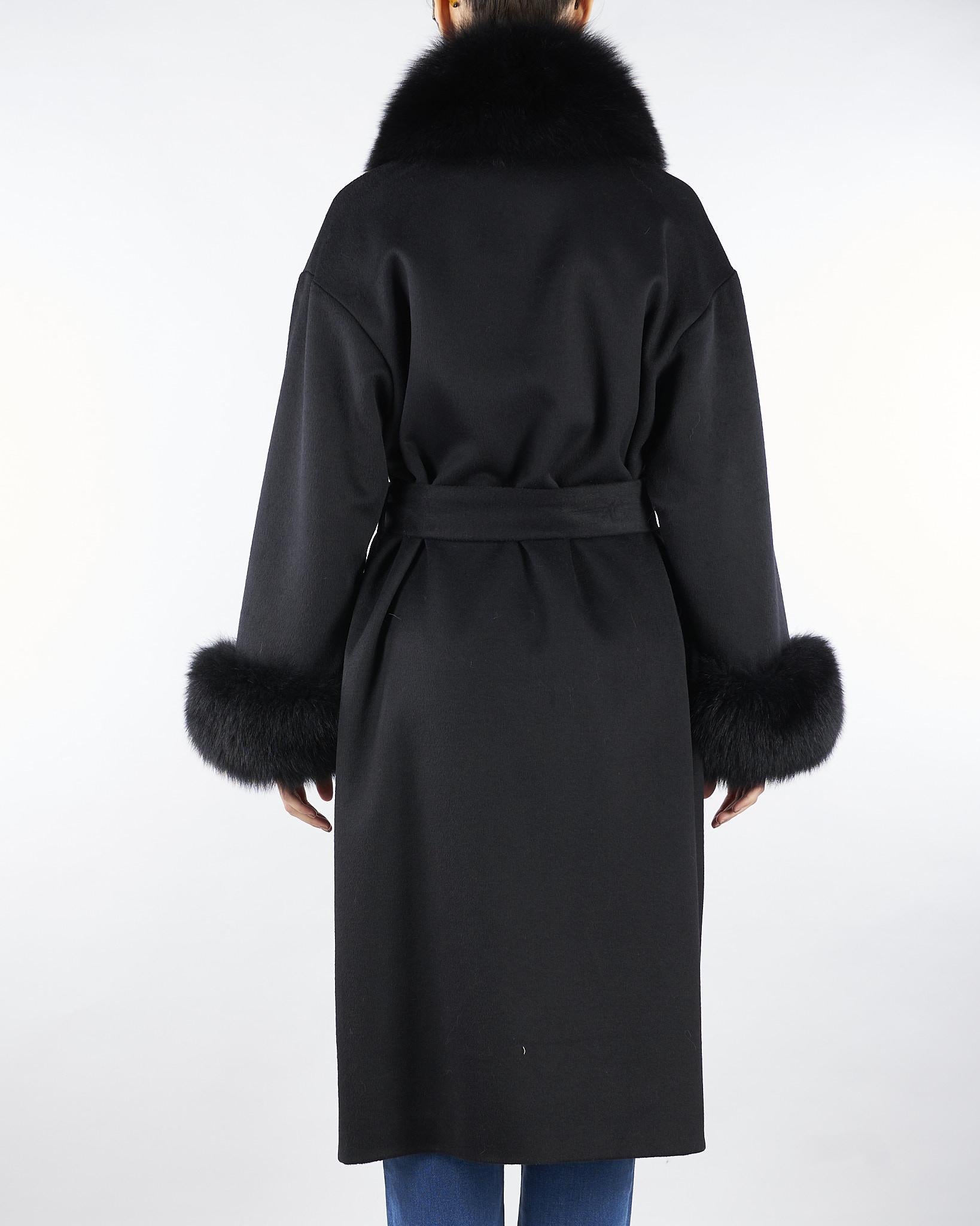 Cappotto Nero con inserti in vera pelliccia CD1211VO 99 YES LONDON 
