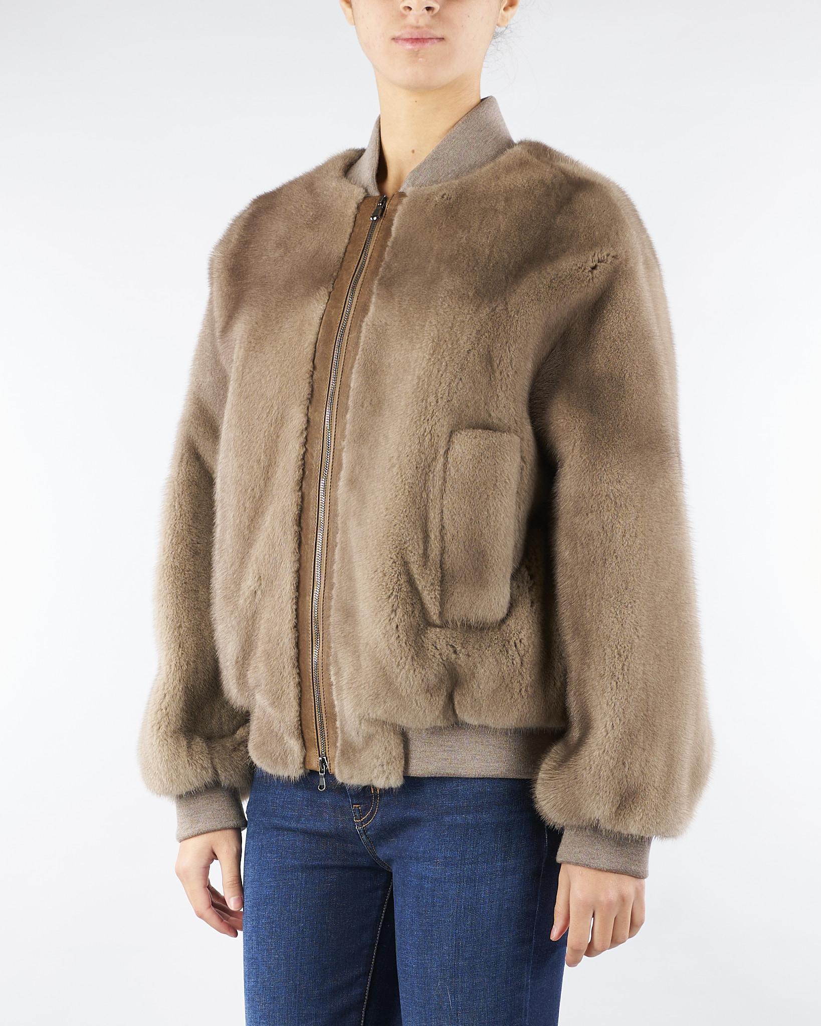 Bomber sabbia in vera pelliccia di Visone P2503V 02 GIOVI 